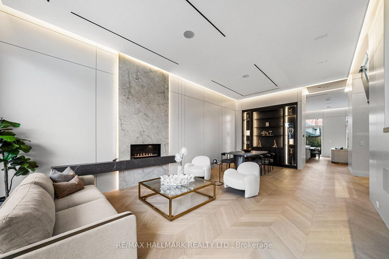 167 Parkhurst Blvd, Toronto, M4G 2E9 | Image 3