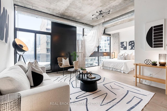 608 - 60 Bathurst Street