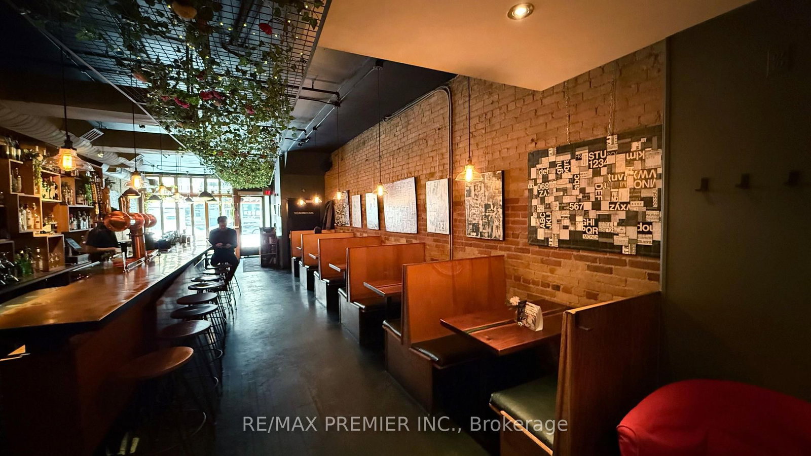 563 Bloor Street W, Unit Main Floor - Photo 12