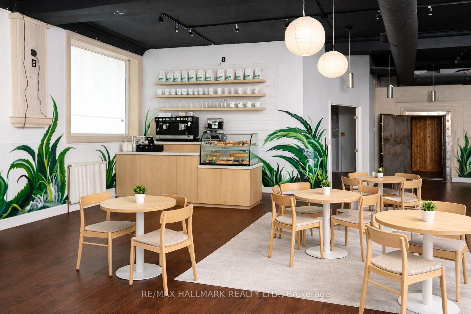 306A Eglinton Avenue W - Photo 21