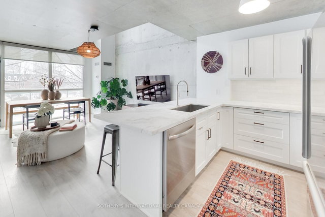 312 - 954 King Street W