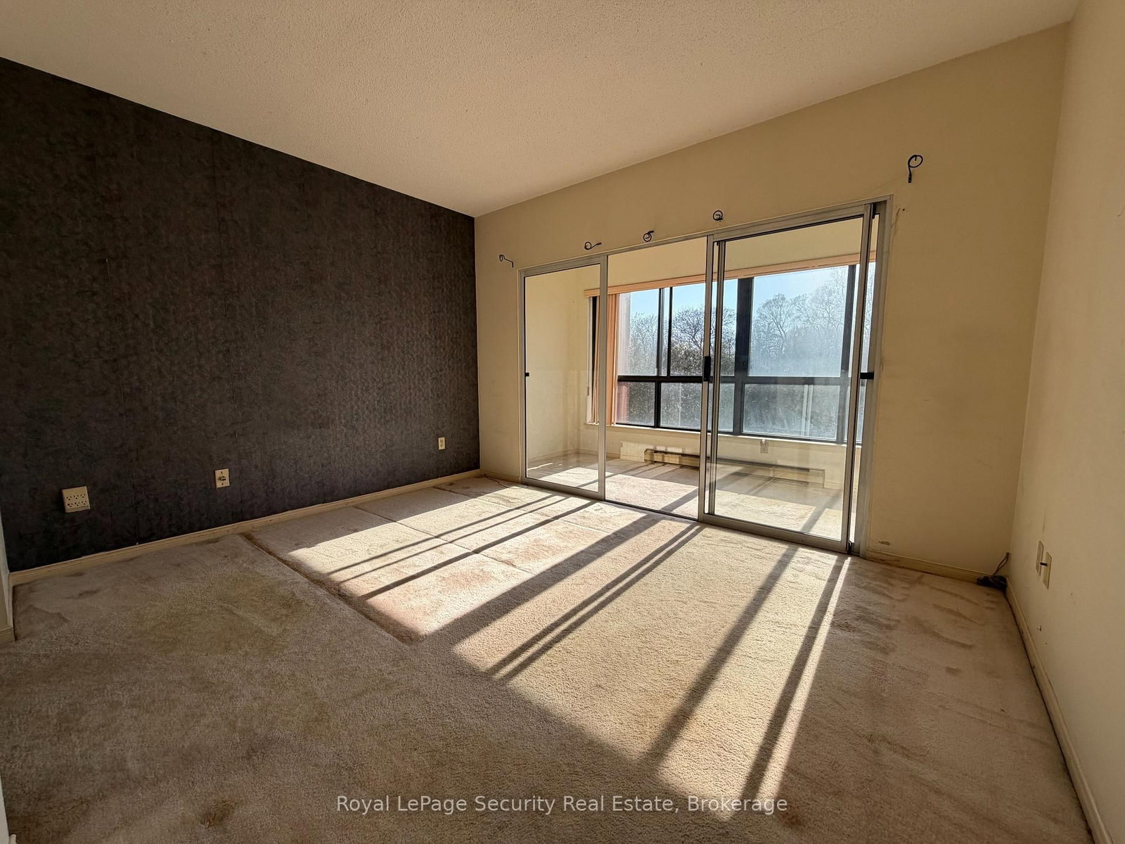 20 Glebe Road W, Unit 10 - Photo 22