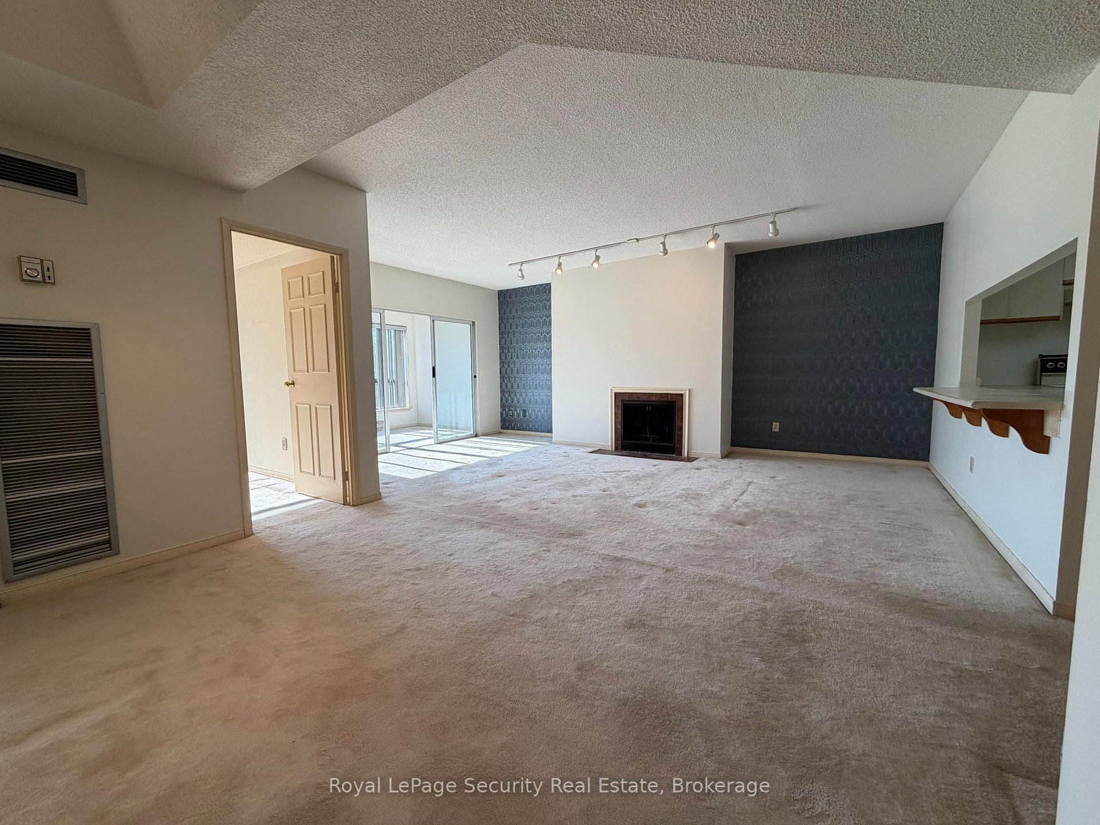 20 Glebe Road W, Unit 10 - Photo 30