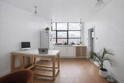 Store W/Apt/Office leased at 2R-1024 Queen Street, Toronto, Ontario, M6J 1H6 - Trinity-Bellwoods - MLS: C12744084