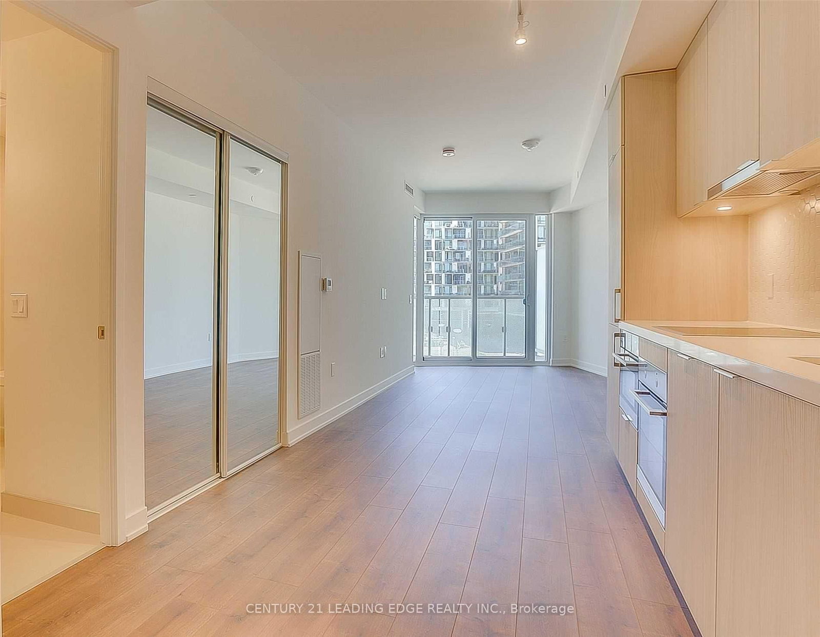 15 Queens Quay E, Unit 301 - Photo 5