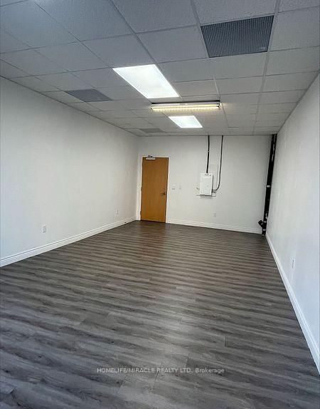 15 Wellesley Street W, Unit 215 - Photo 4