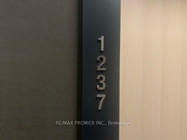 1237 - 8 Hillsdale Avenue E