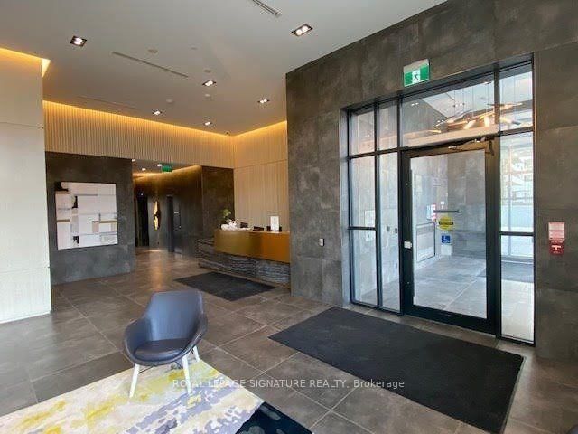 418 - 223 St Clair Ave W, Toronto, M4V 0A5 | Image 2