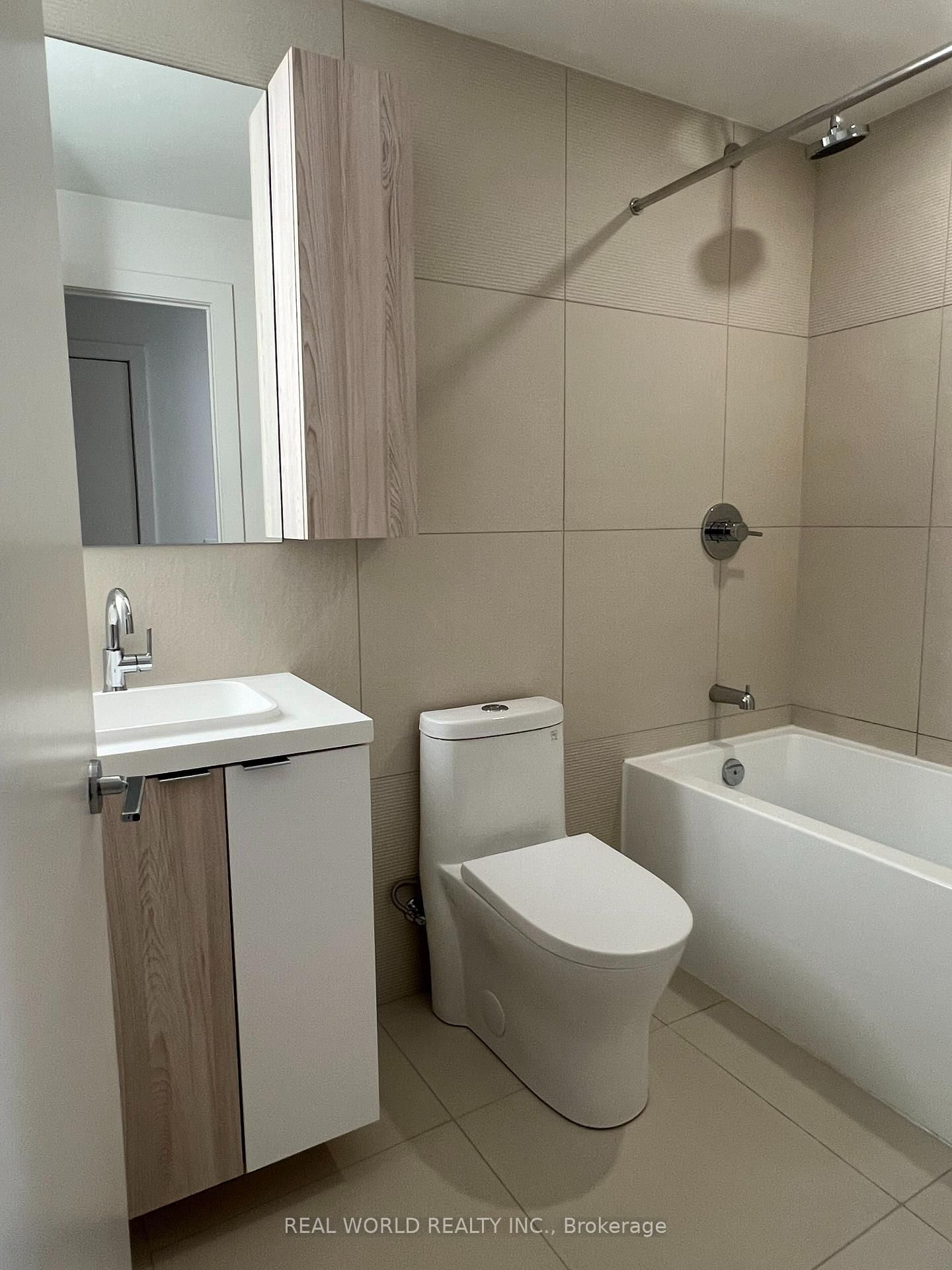 Condo leased at 1507-15 MERCER Street, Toronto, Ontario, M5V 0T8 - Waterfront Communities C1 - MLS: C12746654