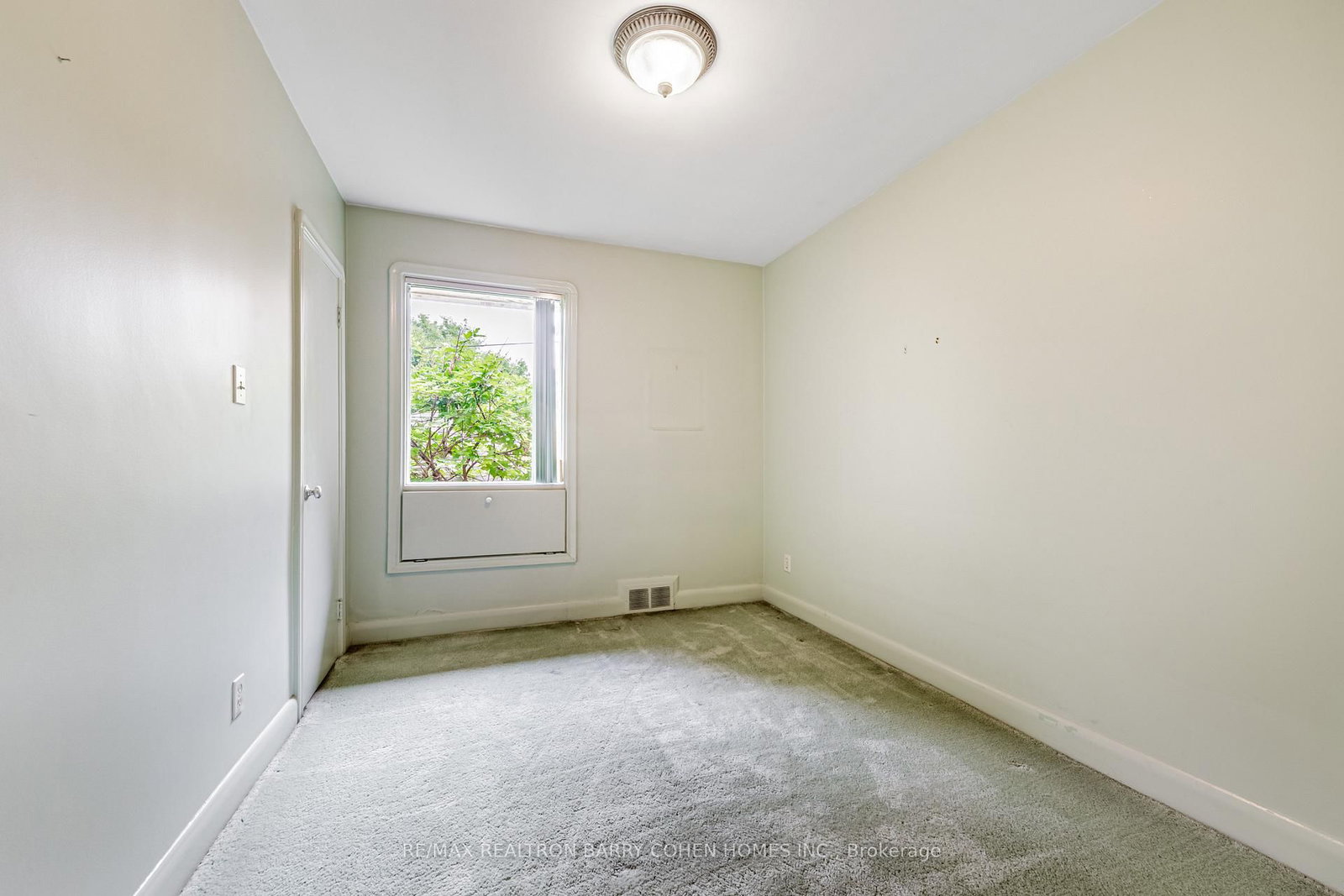 Detached House for lease at 200 Cortleigh Boulevard, Toronto, Ontario, M5N 1P5 - Lawrence Park South - MLS: C12748128