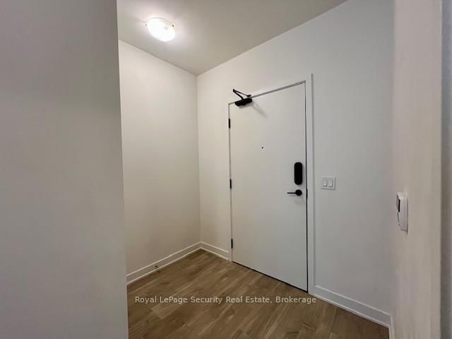 1043 - 121 Lower Sherbourne Street