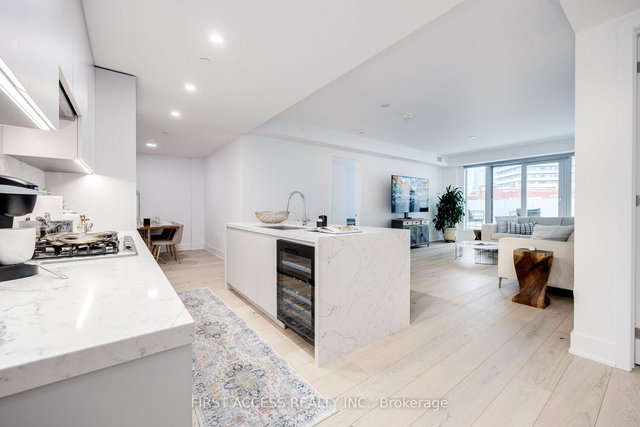 205 - 346 Davenport Road