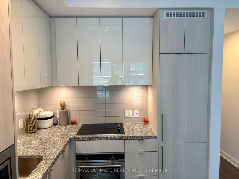 3310 - 125 BLUE JAYS Way, Toronto, M5V 0N5 | Image 3