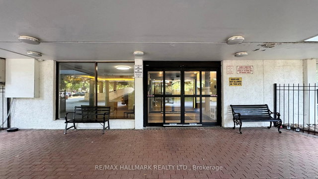 703 - 20 Forest Manor Road