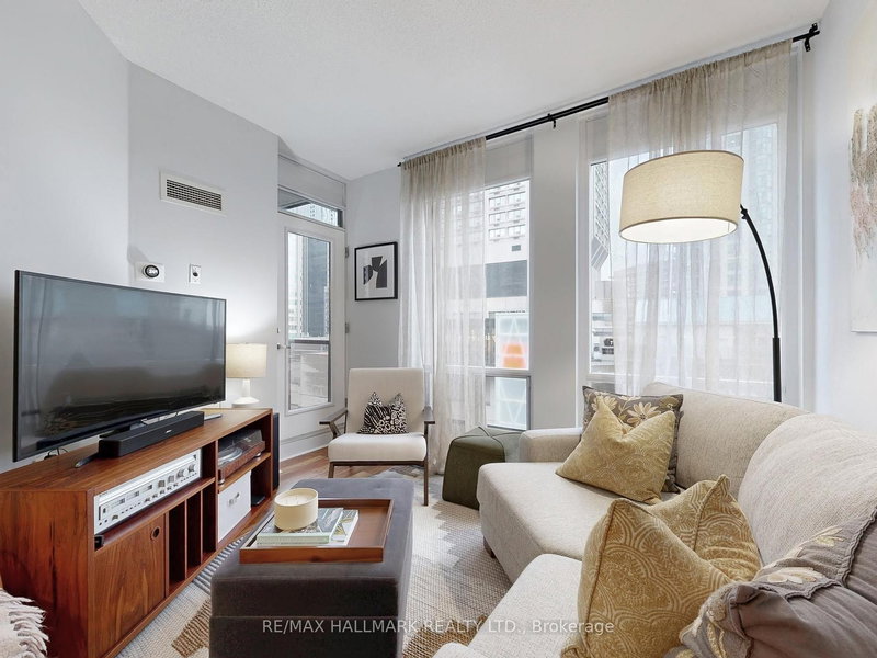 1403 - 85 Bloor St E, Toronto, M4W 3Y1 | Image 2