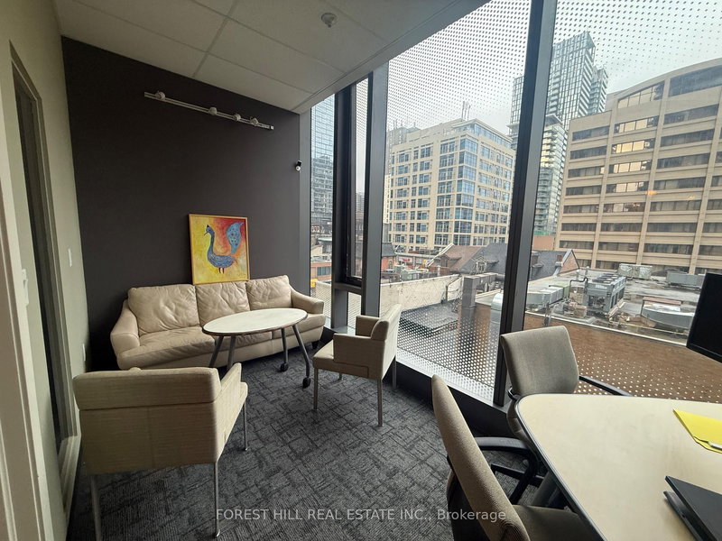 313 - 15 Wellesley St W, Toronto, M4Y 0G7 | Image 3