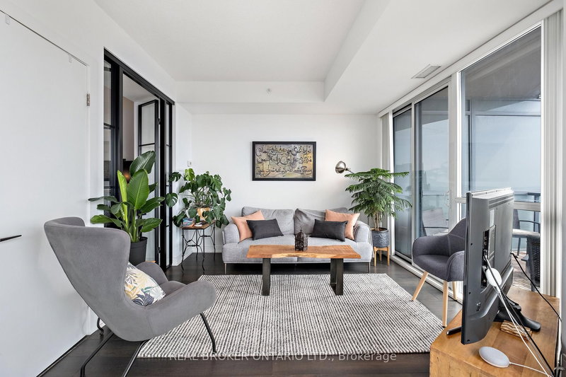 2909 - 20 Bruyeres Mews, Toronto, M5V 0G8 | Image 3