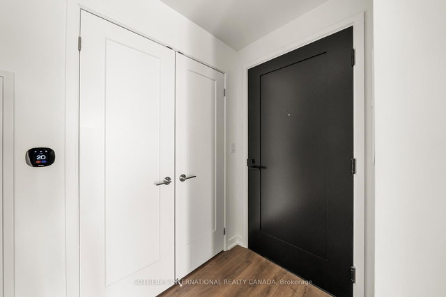 1517 - 88 Bathurst Street