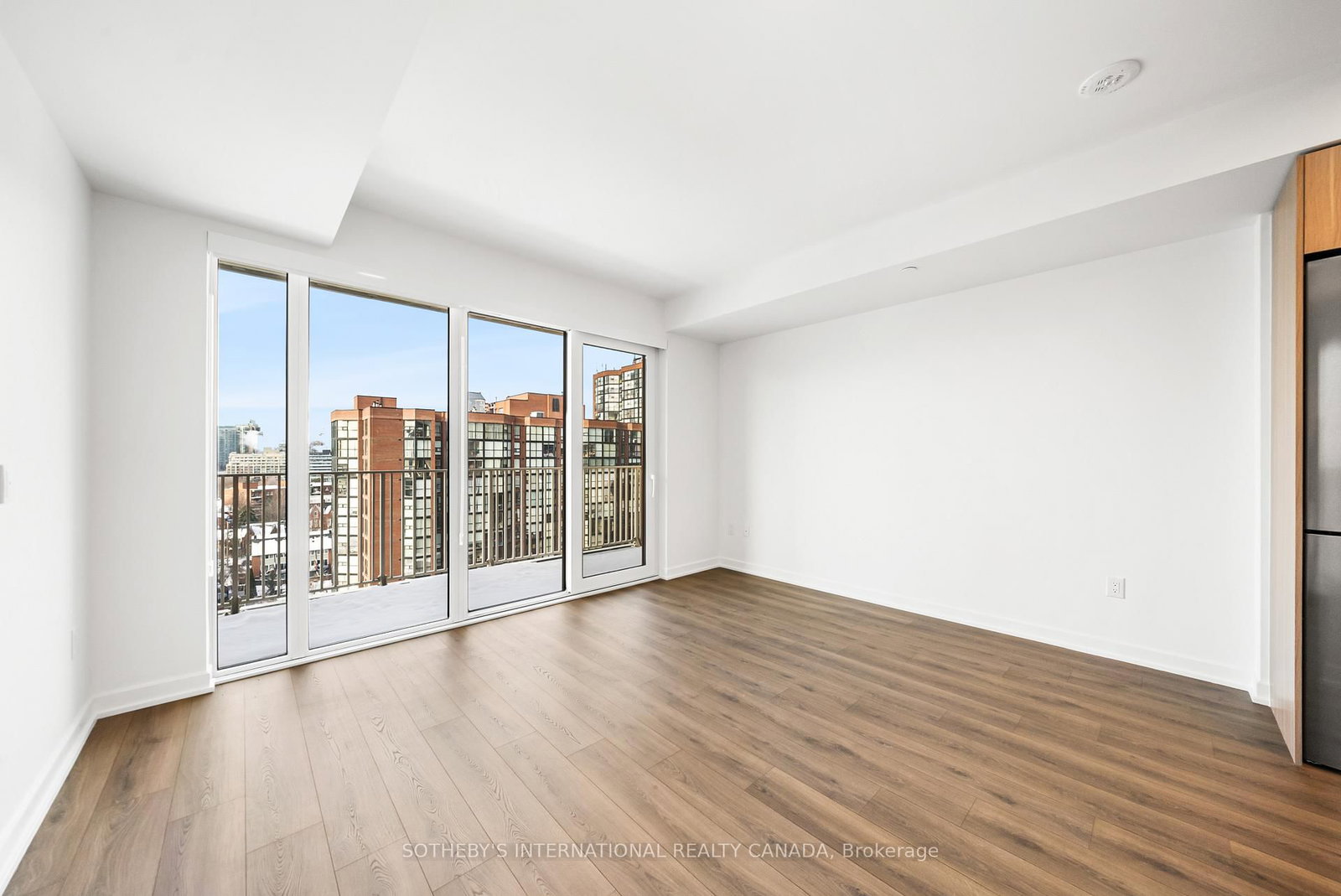 88 Bathurst Street, Unit 819 - Photo 5