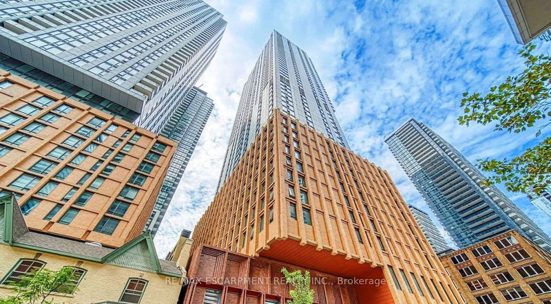 home for lease on 4021-28 Widmer Street