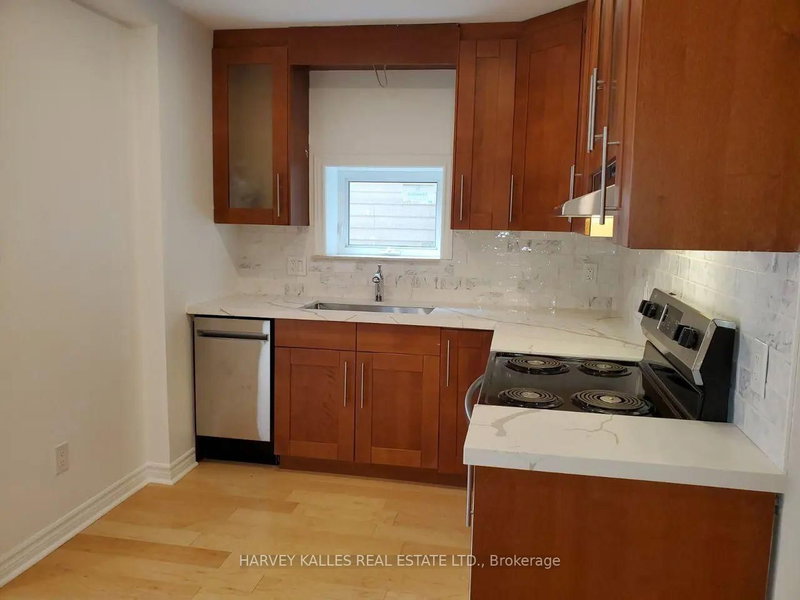 Main - 679 Vaughan Rd, Toronto, M6E 2Y7 | Image 3