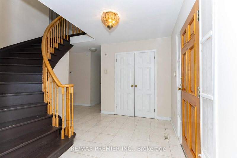 3161 Bayview Ave, Toronto, M2K 1G2 | Image 3