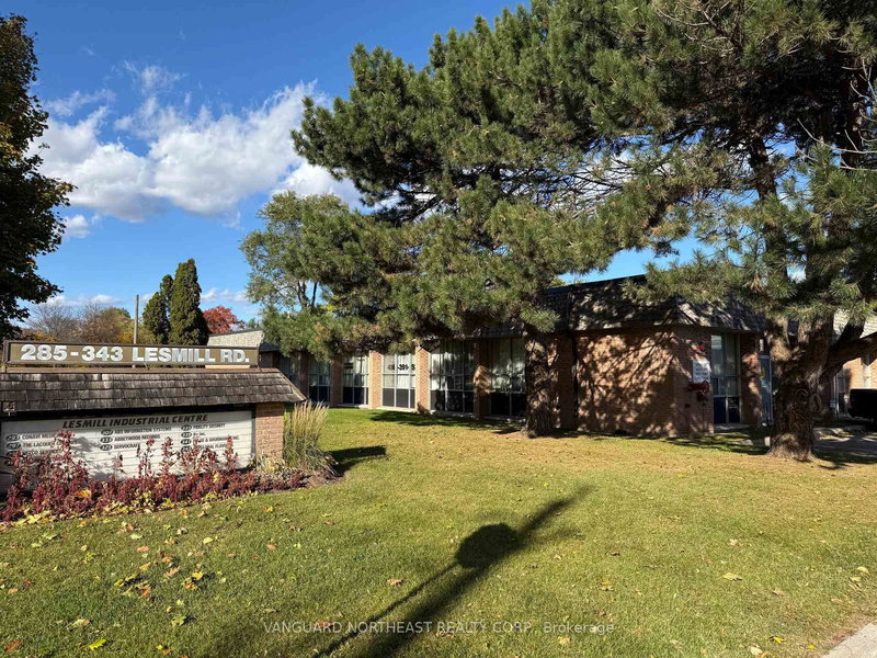 325-331 Lesmill Rd, Toronto, M3B 2V1 | Image 2