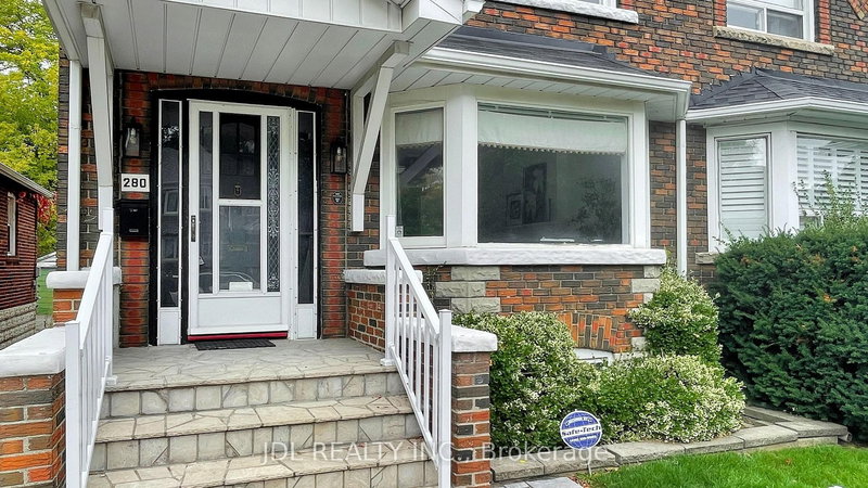 280 Fairlawn Ave, Toronto, M5M 1T1 | Image 2