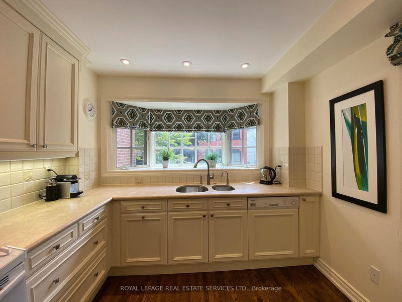 66 Alcorn Ave, Toronto, M4V 1E4 | Image 3