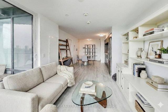 515 - 585 Bloor Street E