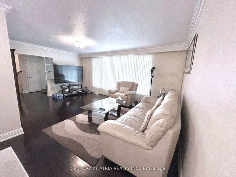 Upper unit - 45 Ambrose Rd, Toronto, M2K 1S2 | Image 2