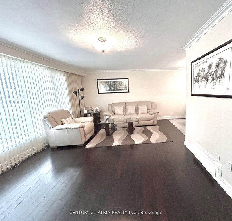 Upper unit - 45 Ambrose Rd, Toronto, M2K 1S2 | Image 3