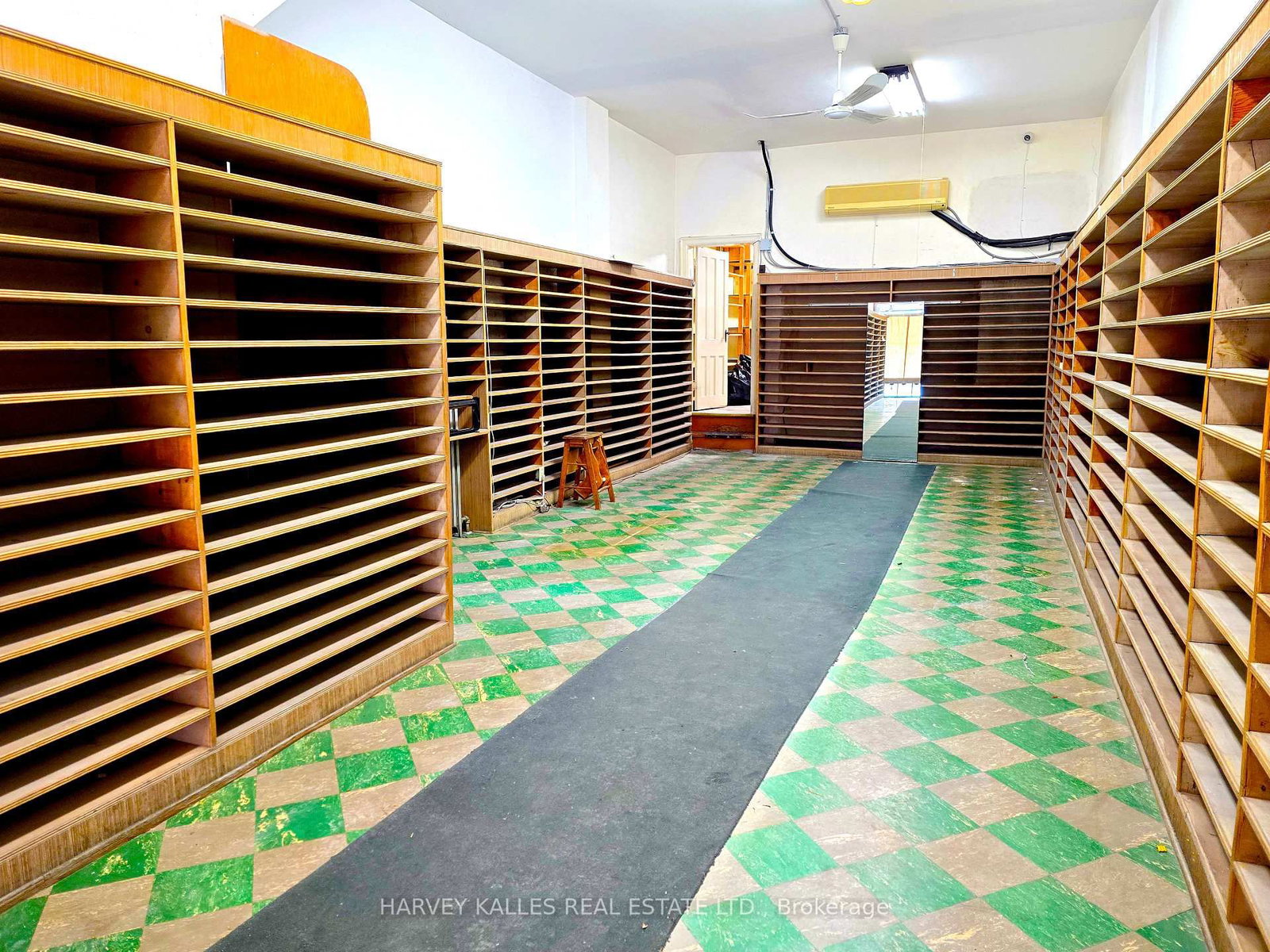 750 Queen Street W - Photo 2