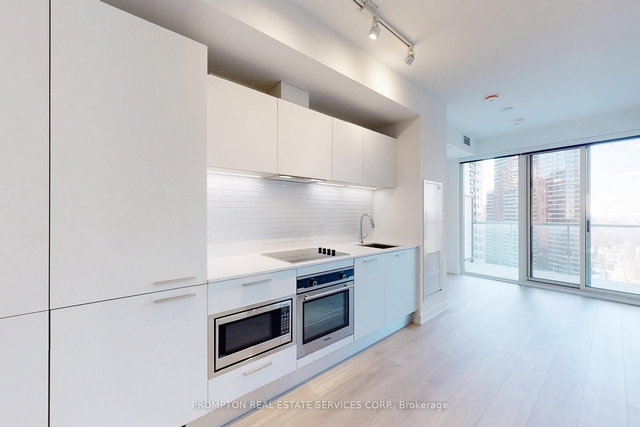 2812 - 3 Gloucester Street