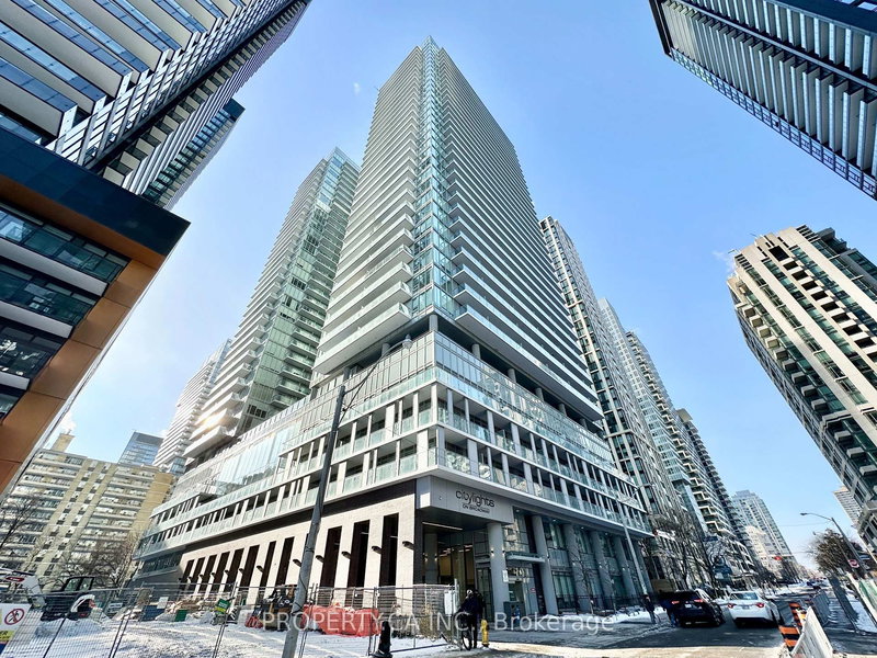 home for lease on PH06-99 Broadway Avenue