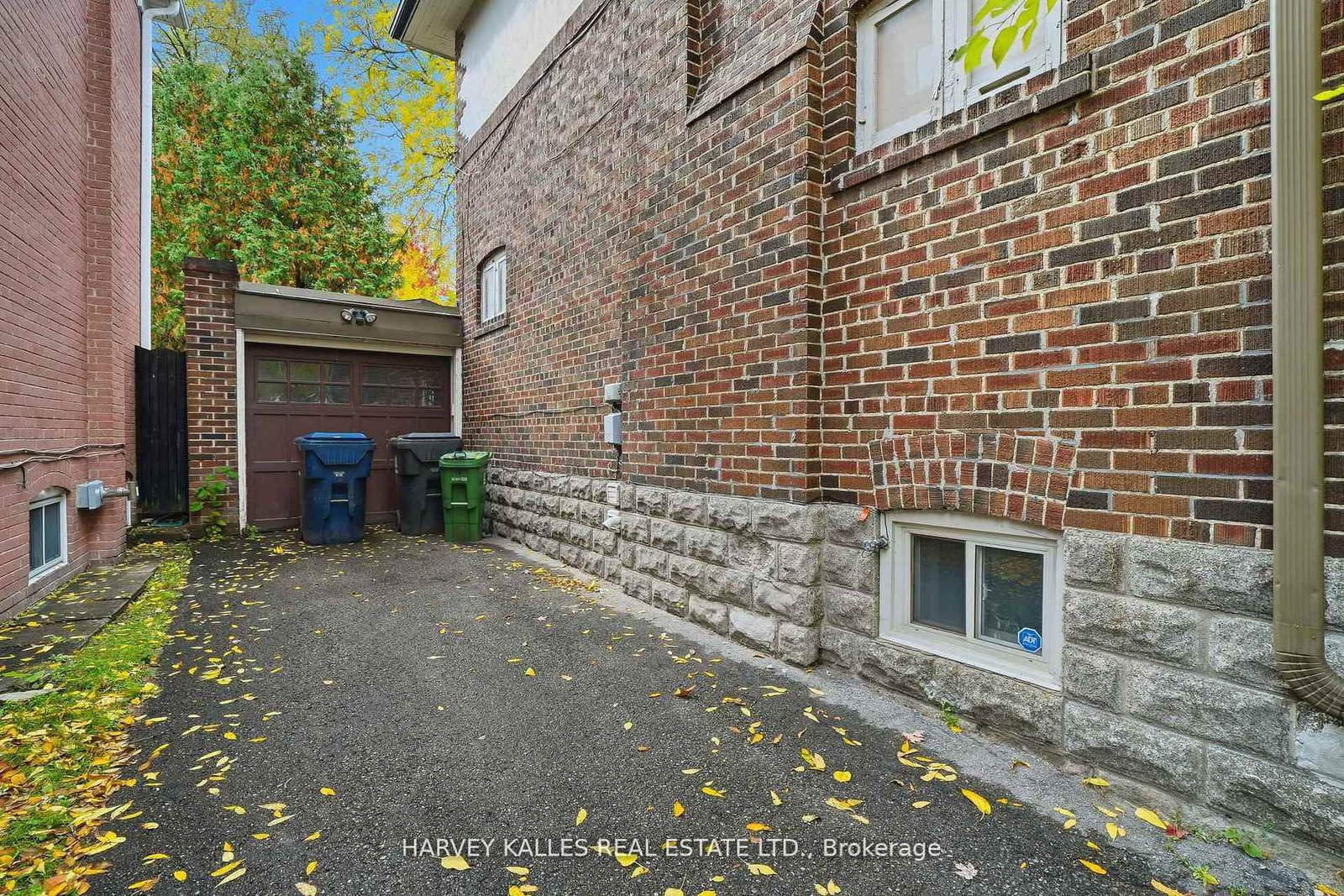 Listing Image 50