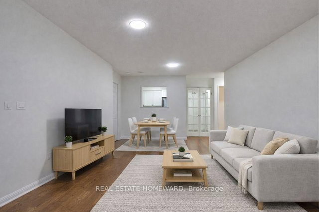 1111 - 109 Front Street E