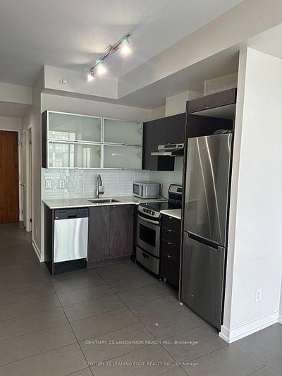 2705-170 Fort York Boulevard, Toronto, Ontario image-0-4