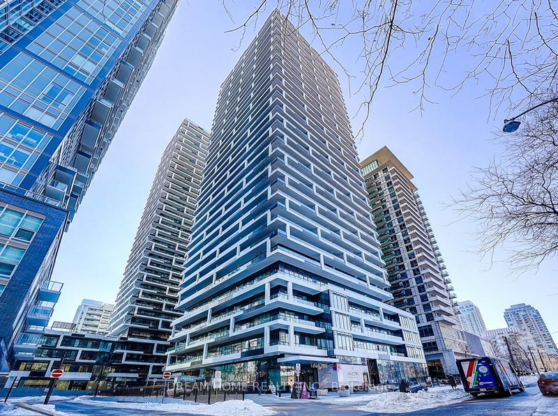 home for lease on 2007-65 Broadway Avenue