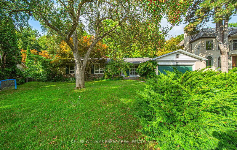 15 Artinger Crt, Toronto, M3B 1J9 | Image 3