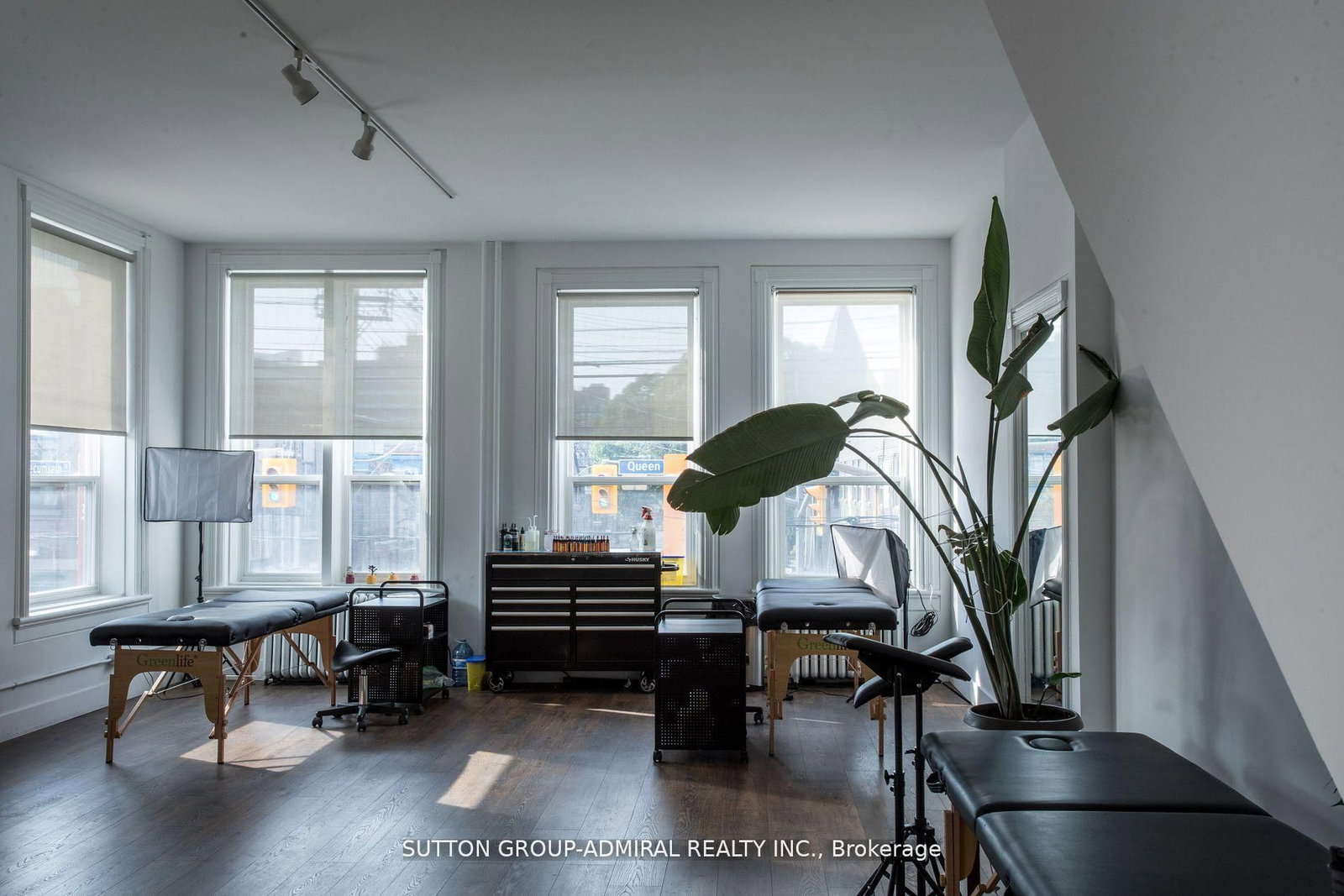 652 Queen Street W, Unit 2nd Flr - Photo 4