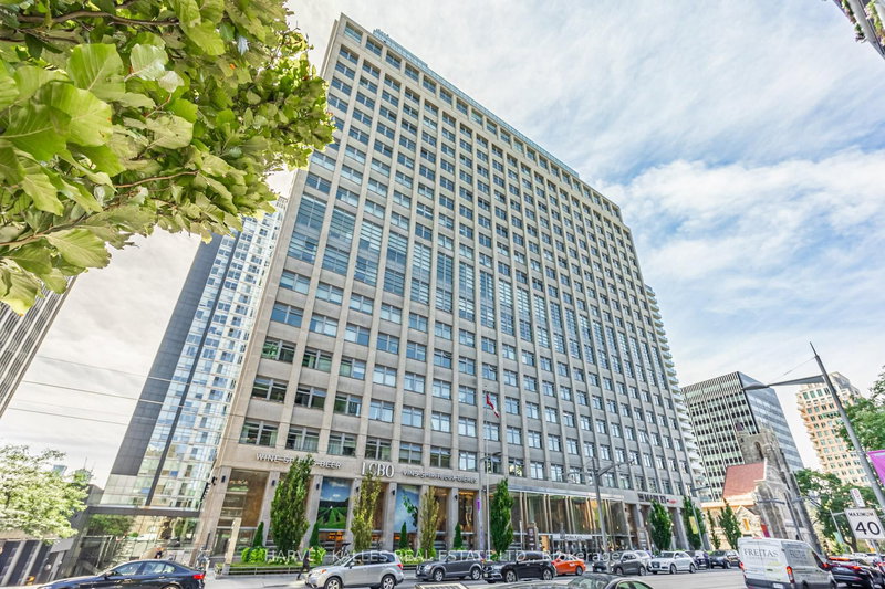 home for lease on 310-111 St Clair Avenue W