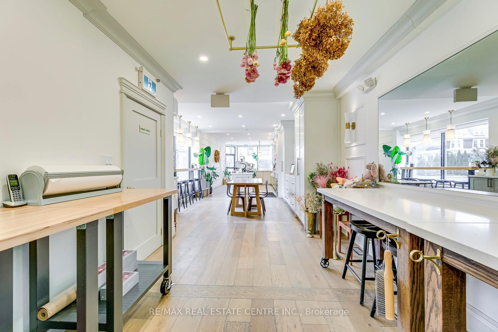 569 Crawford Street - Photo 5