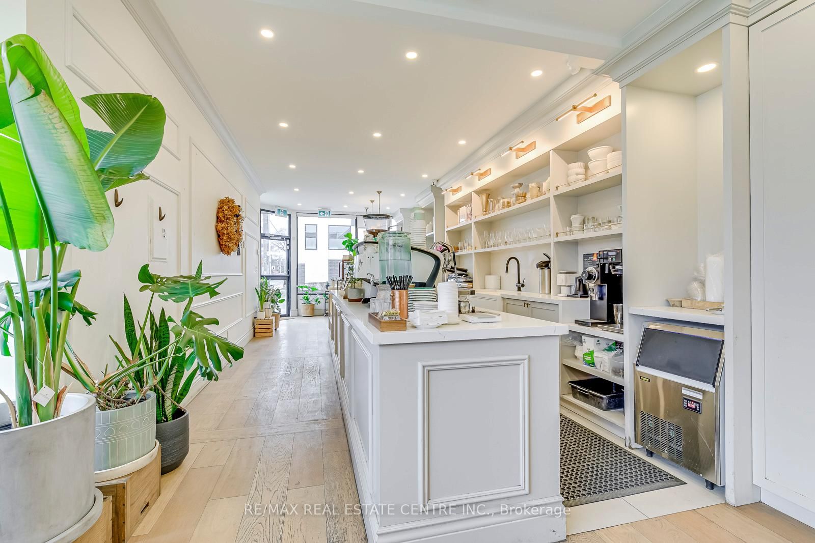 569 Crawford Street - Photo 7