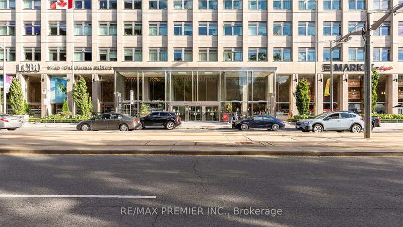 607 - 111 St. Clair Avenue W