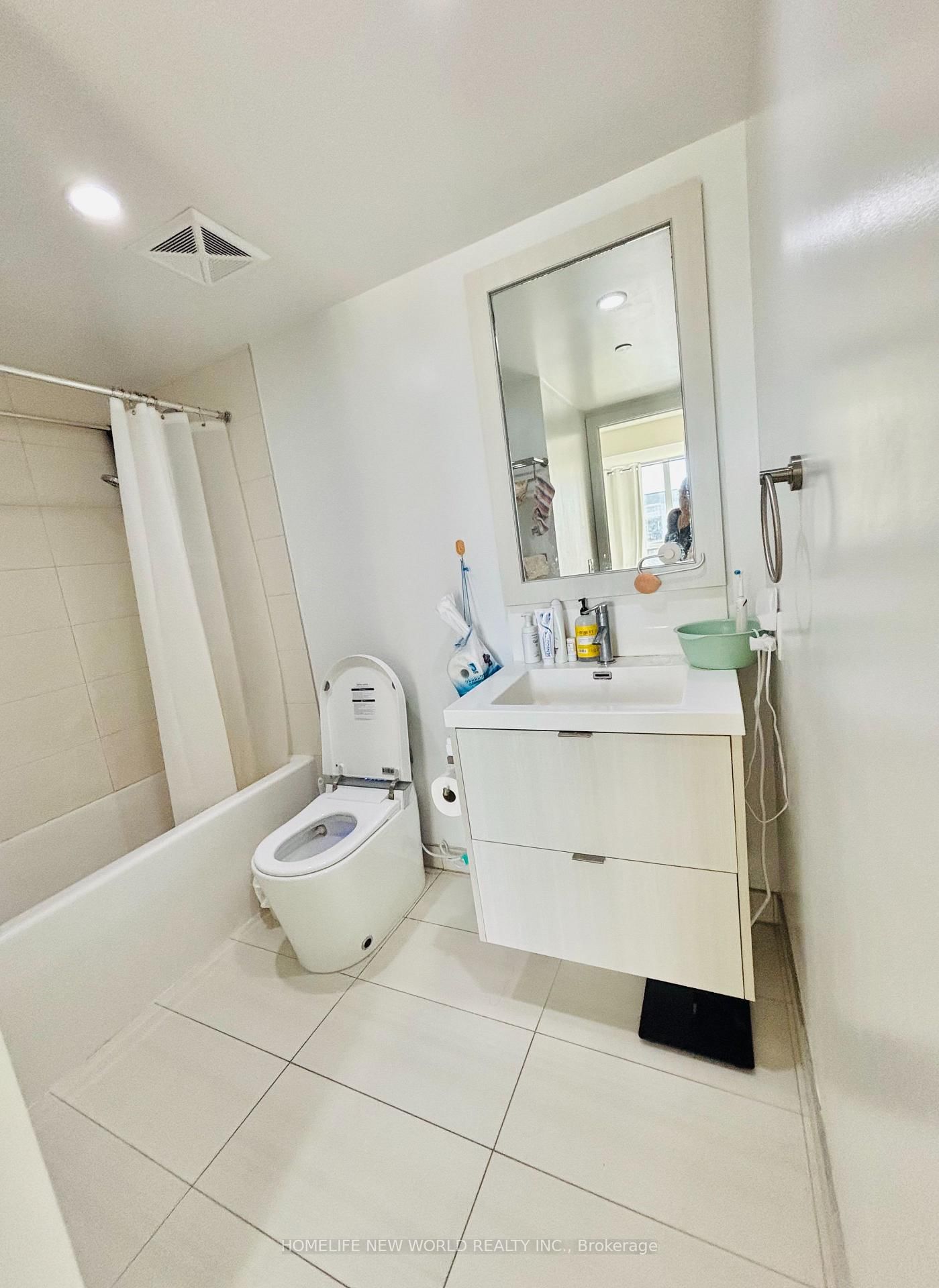 38 Cameron Street • #423 • Toronto, ON photo 7