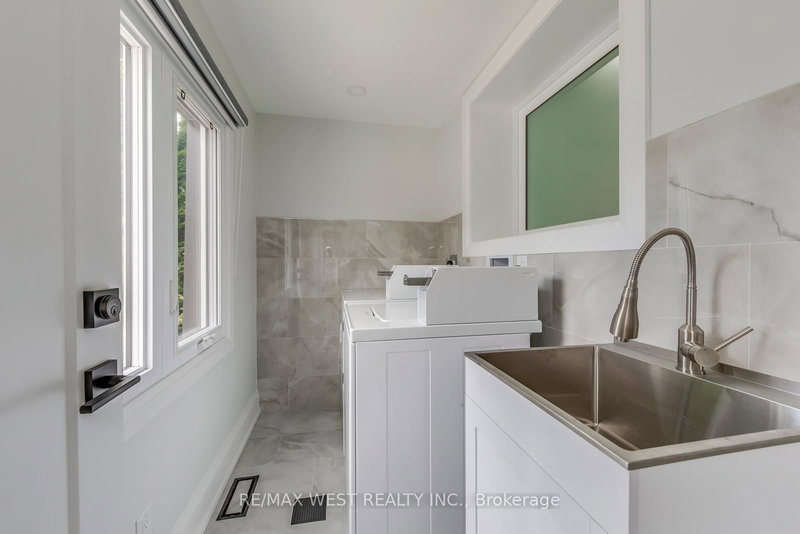 2 - 1190 Ossington Ave, Toronto, M6G 3W1 | Image 2