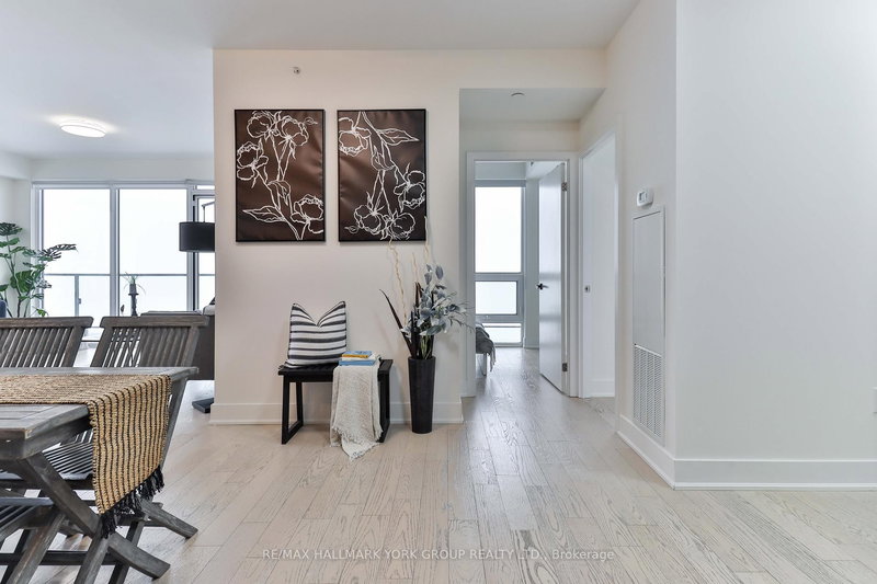 3703 - 955 Bay St, Toronto, M5S 0C6 | Image 2