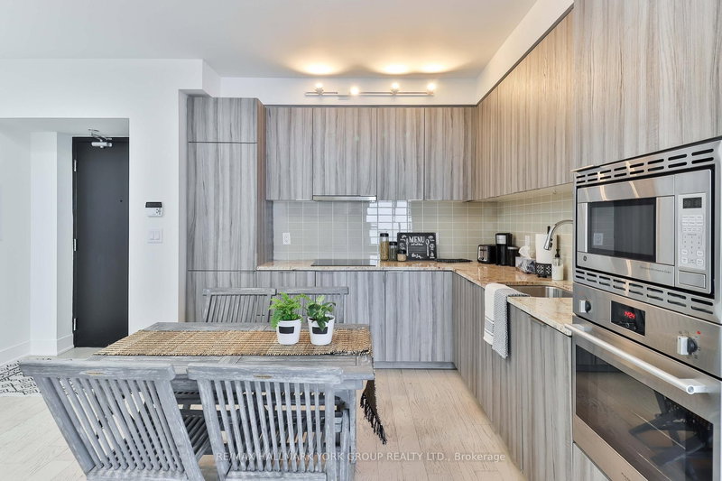 3703 - 955 Bay St, Toronto, M5S 0C6 | Image 3
