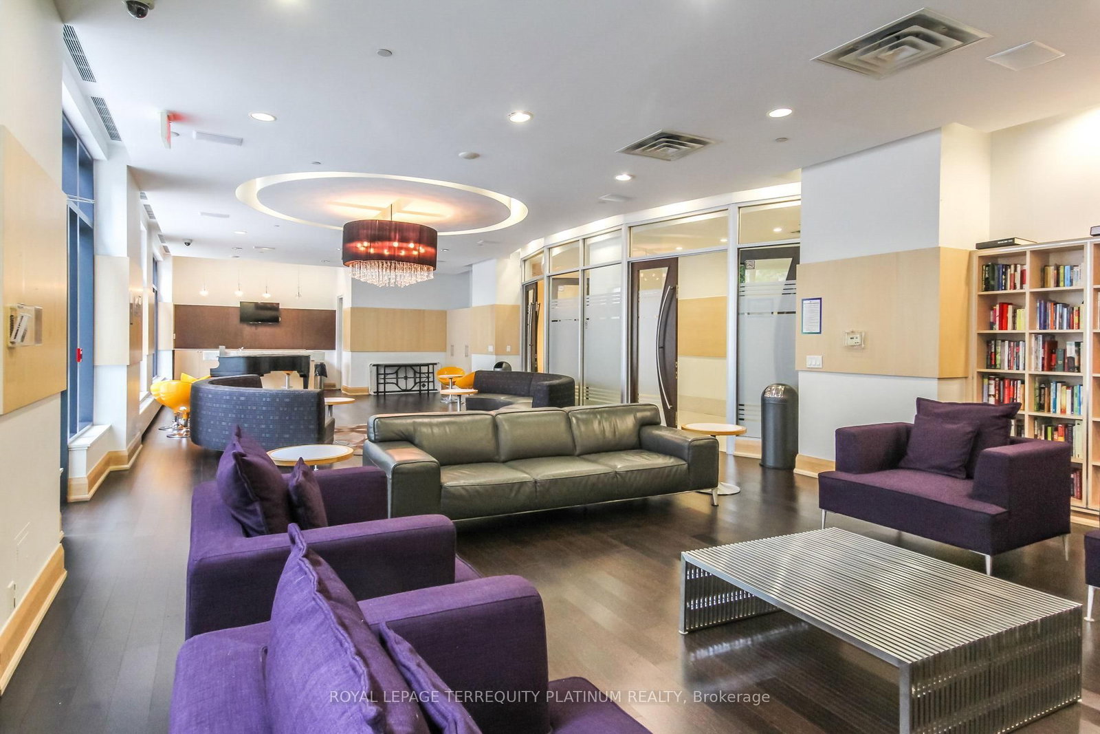 Condo for sale at 727-600 Fleet Street, Toronto, Ontario, M5V 1B7 - Niagara - MLS: C12766992